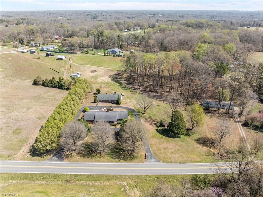 Stick/Site Built at 6262 Nc Highway 109, High Point NC 27265, photo 47 of 50