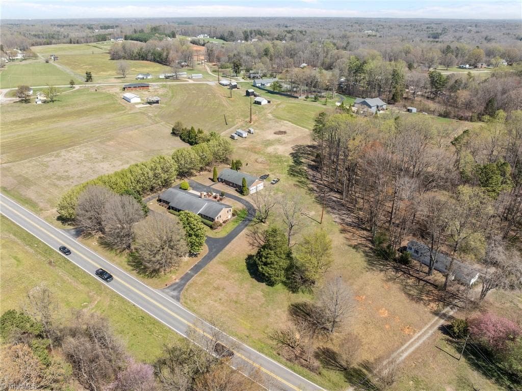 Stick/Site Built at 6262 Nc Highway 109, High Point NC 27265, photo 48 of 50