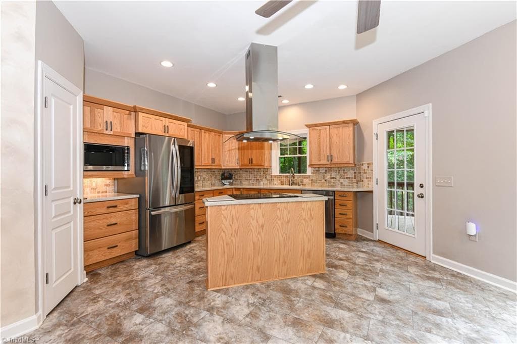 Stick/Site Built at 521 Dogwood Drive, Liberty NC 27298, photo 10 of 49