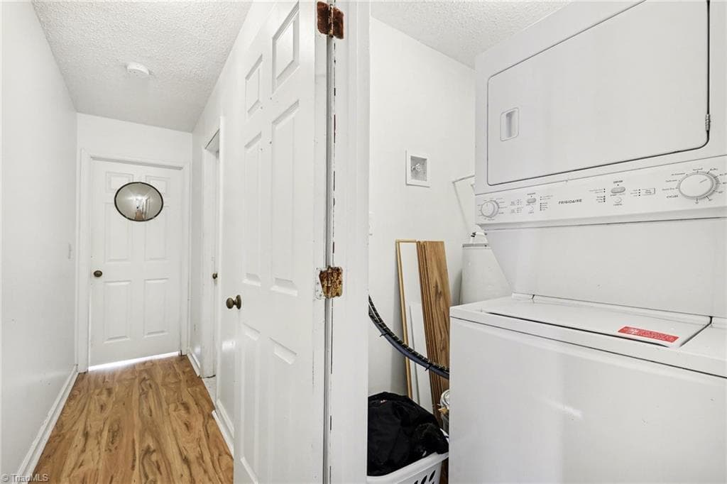 Stick/Site Built at 2326 W Vandalia Road # B, Greensboro NC 27407, Greensboro, photo 33 of 50