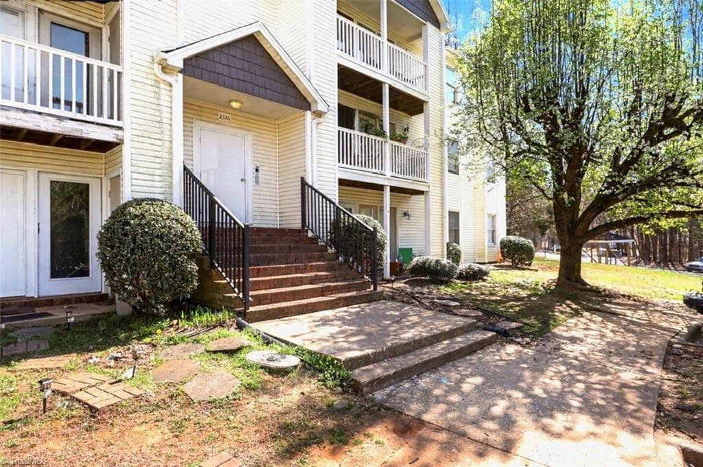 Stick/Site Built at 2326 W Vandalia Road # B, Greensboro NC 27407, Greensboro, photo 49 of 50