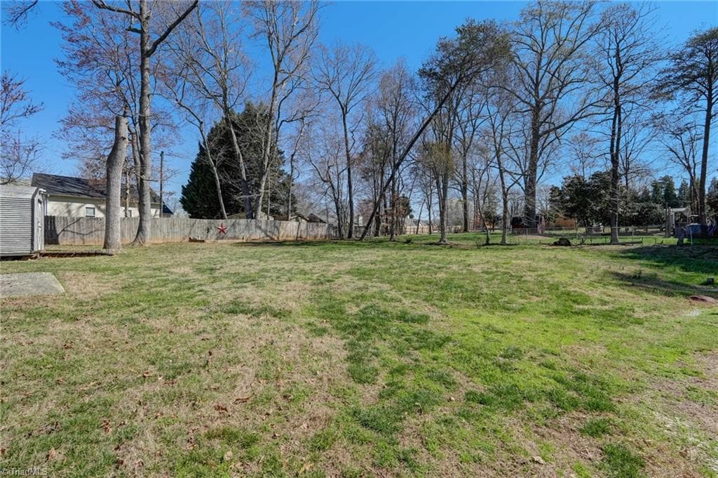 Stick/Site Built at 5922 Firewood Trail, Greensboro NC 27410, photo 26 of 30