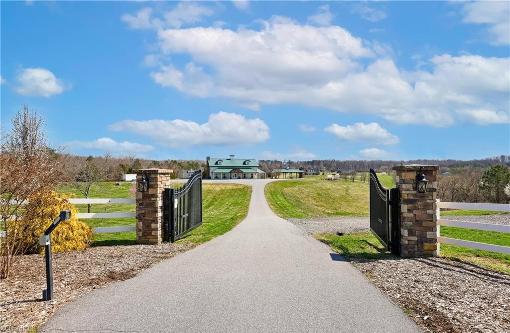 710 Wyo Road, Mocksville NC 27028