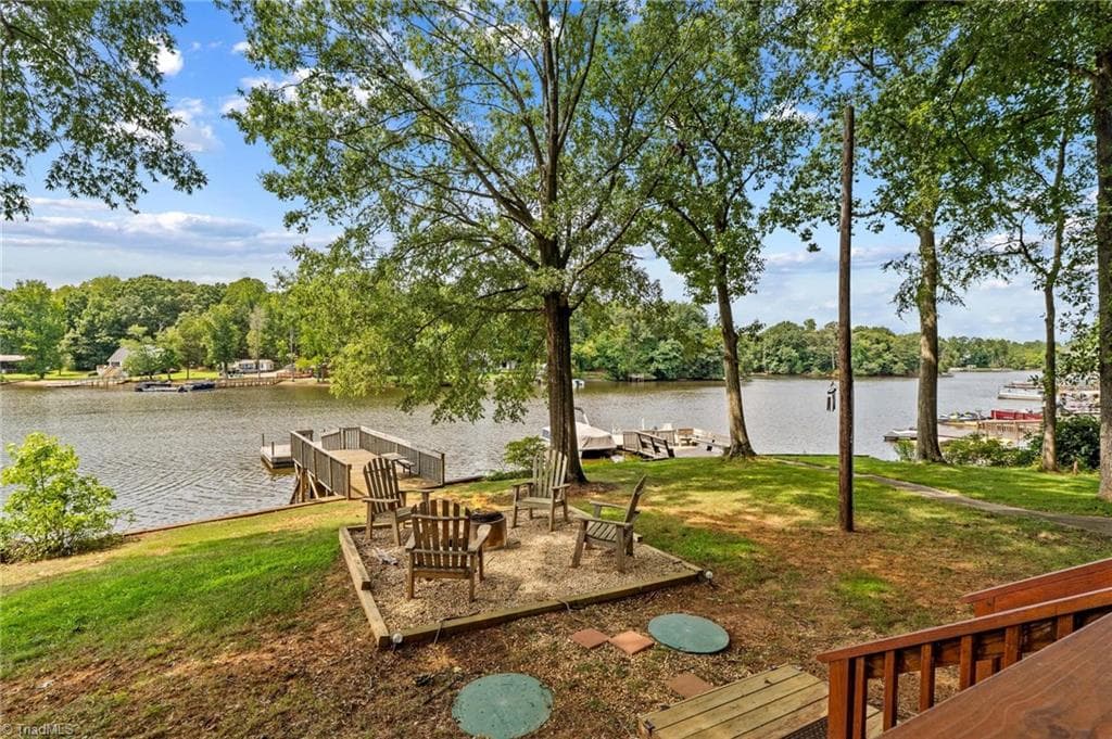 Stick/Site Built at 1331 Hickory Point Drive, Lexington NC 27292, photo 33 of 49