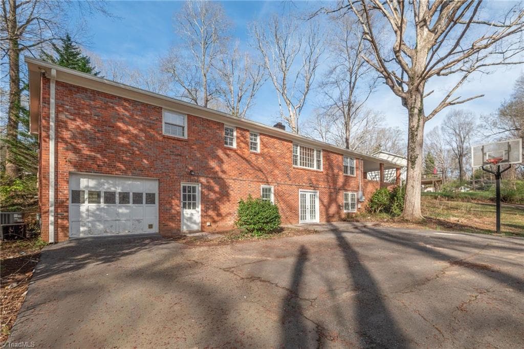 Stick/Site Built at 624 Brentwood Court, Winston-Salem NC 27104, Winston-Salem, photo 41 of 41