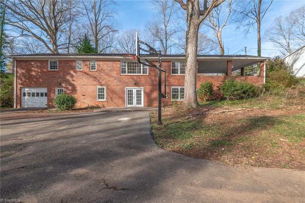 Stick/Site Built at 624 Brentwood Court, Winston-Salem NC 27104, Winston-Salem, photo 40 of 41