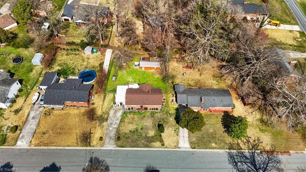Stick/Site Built at 1025 Parkview Street, Asheboro NC 27203, photo 5 of 32