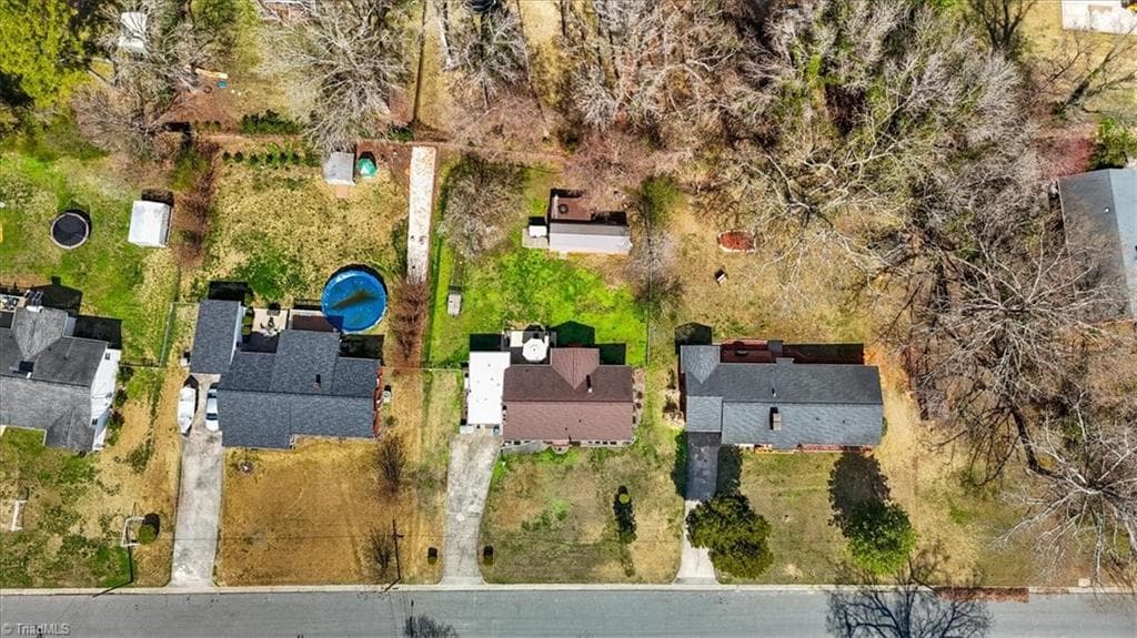 Stick/Site Built at 1025 Parkview Street, Asheboro NC 27203, photo 4 of 32