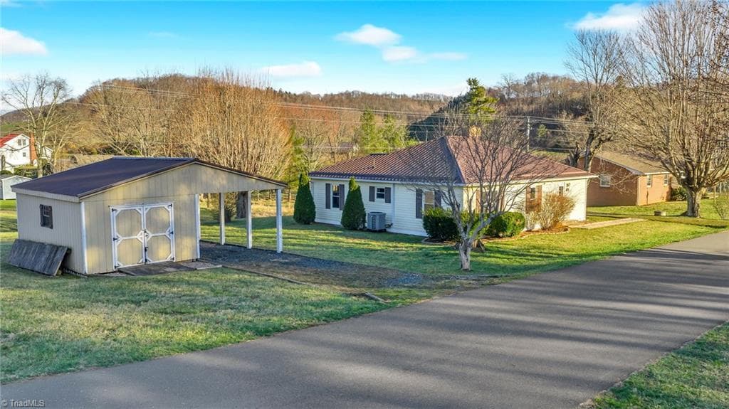 186 King Street, West Jefferson NC 28694