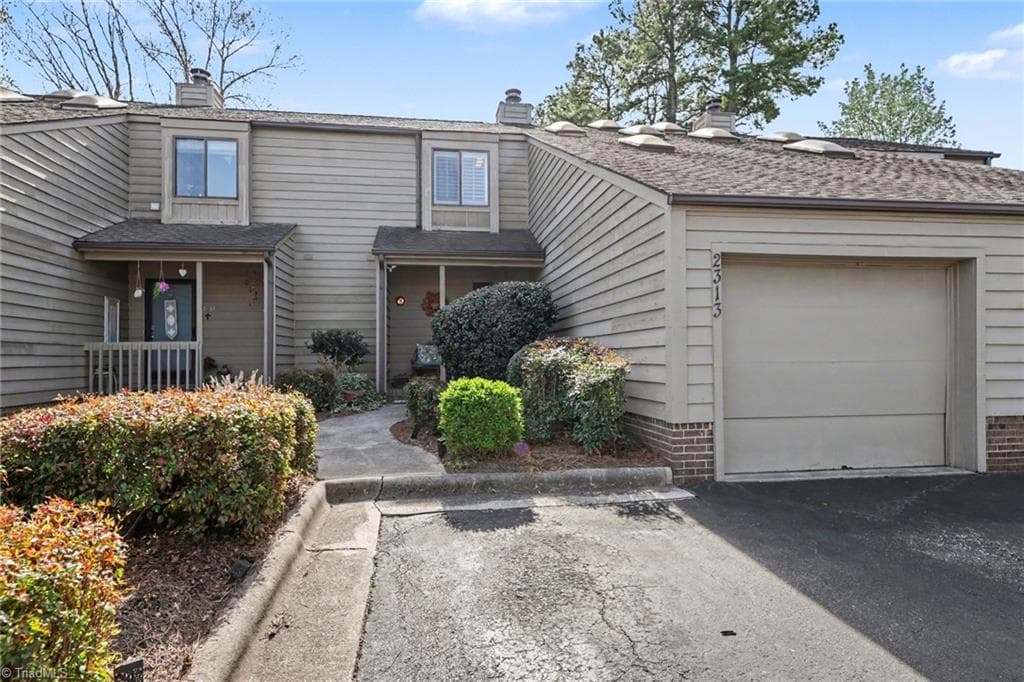 Stick/Site Built at 2313 Cypress Court, High Point NC 27265, photo 2 of 28