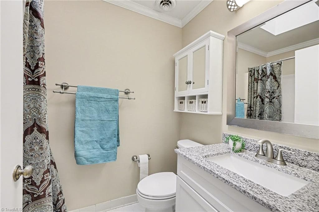 Stick/Site Built at 2313 Cypress Court, High Point NC 27265, photo 20 of 28