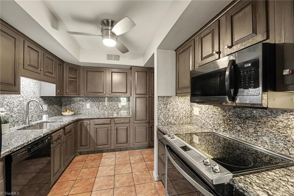 Stick/Site Built at 2313 Cypress Court, High Point NC 27265, photo 10 of 28