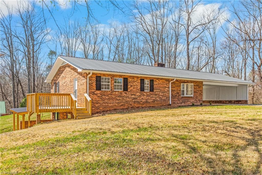 435 Seven Island Road, Danbury NC 27016