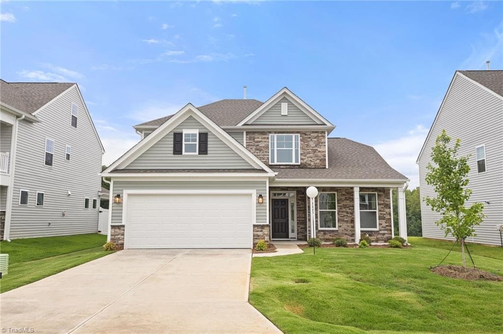 2003 Abbotts Vista Drive, Kernersville NC 27284
