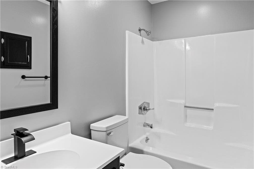 Stick/Site Built at 380 Vista Circle # D, Winston-Salem NC 27106, Winston-Salem, photo 23 of 26