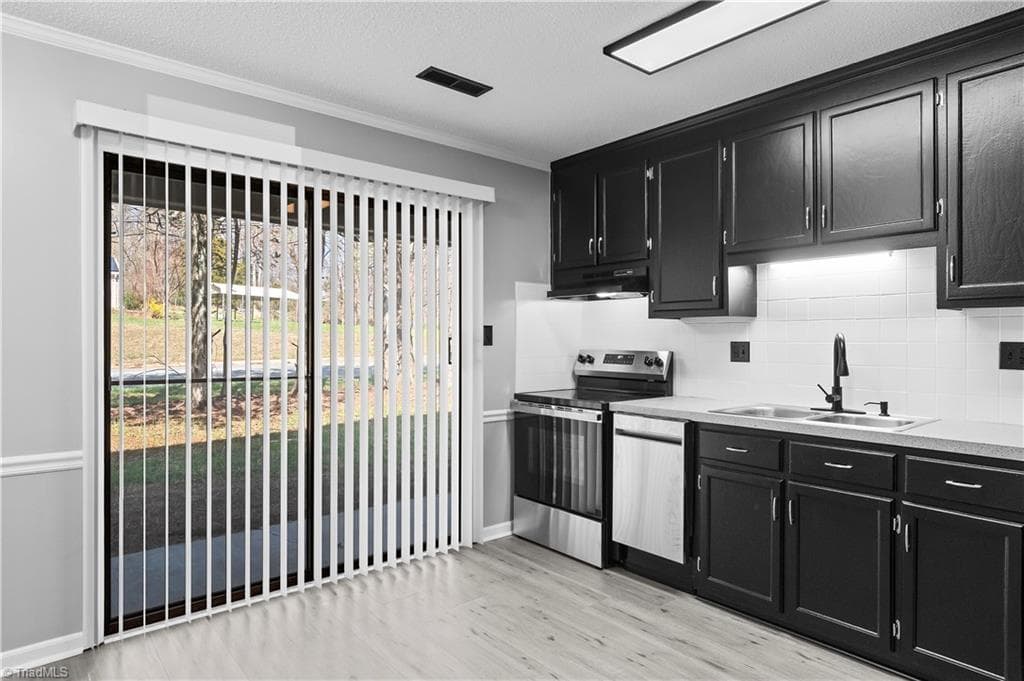 Stick/Site Built at 380 Vista Circle # D, Winston-Salem NC 27106, Winston-Salem, photo 12 of 26