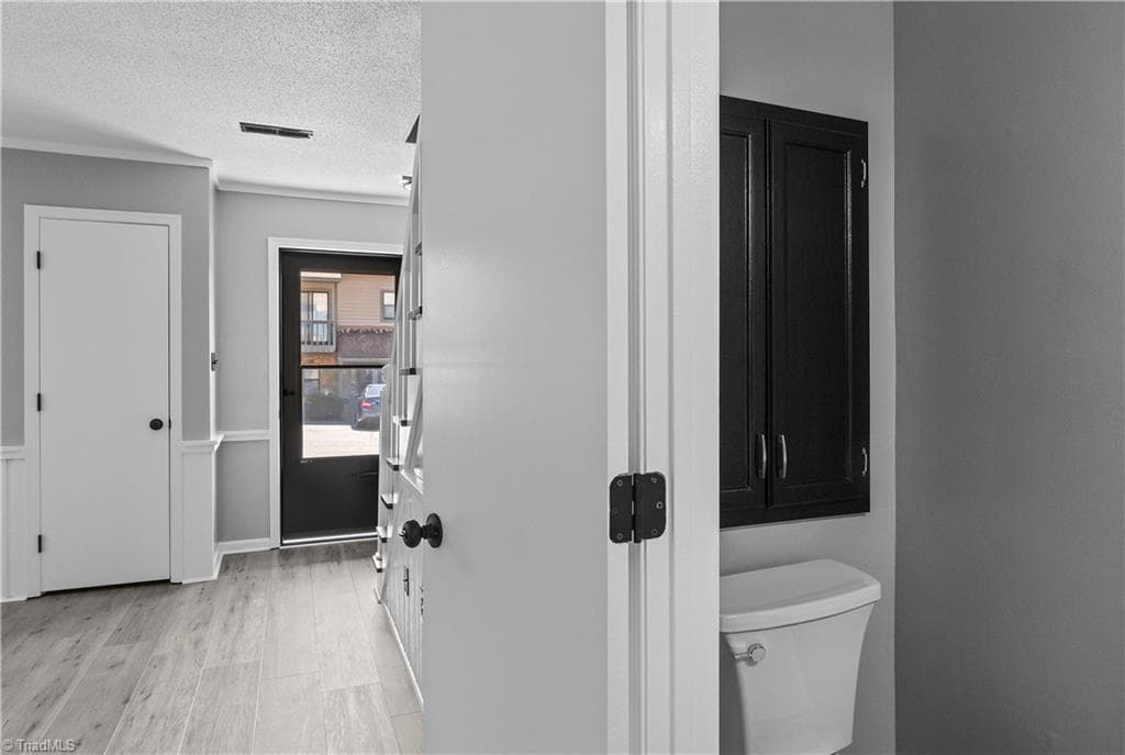 Stick/Site Built at 380 Vista Circle # D, Winston-Salem NC 27106, Winston-Salem, photo 11 of 26