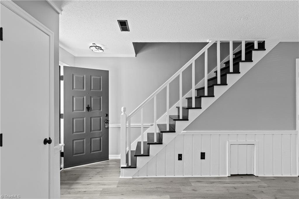 Stick/Site Built at 380 Vista Circle # D, Winston-Salem NC 27106, Winston-Salem, photo 8 of 26