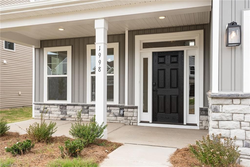 Stick/Site Built at 1998 Abbotts Vista Drive, Kernersville NC 27284, photo 2 of 26