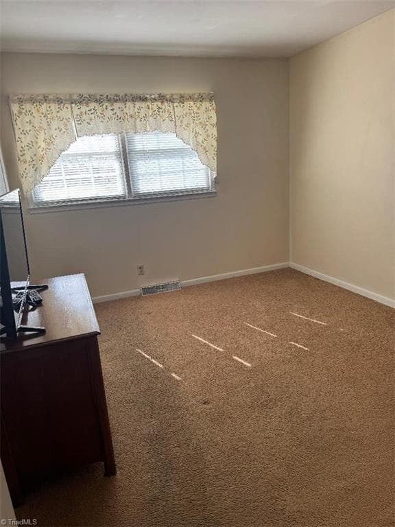 Stick/Site Built at 3104 Woodview Drive, High Point NC 27265, photo 11 of 23