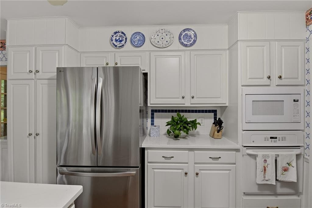 Stick/Site Built at 2717 Asbury Terrace, Greensboro NC 27408, photo 15 of 44