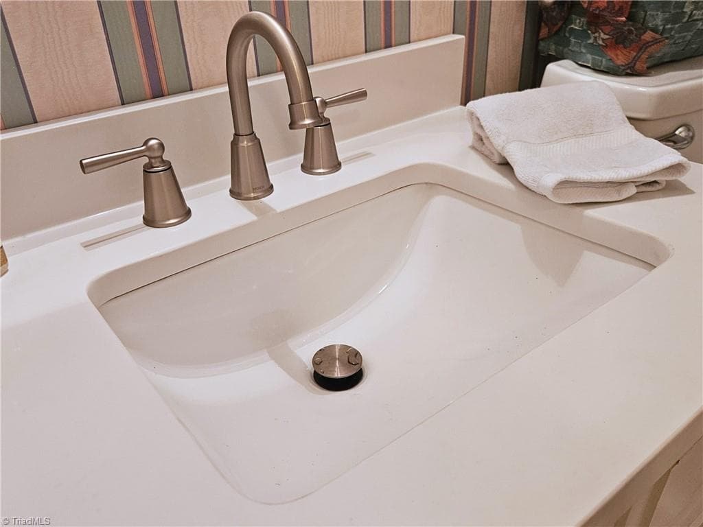 Stick/Site Built at 2717 Asbury Terrace, Greensboro NC 27408, photo 11 of 44