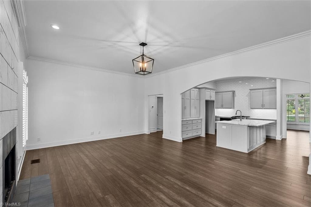 Stick/Site Built at 11 Creswell Court, Greensboro NC 27407, photo 7 of 30