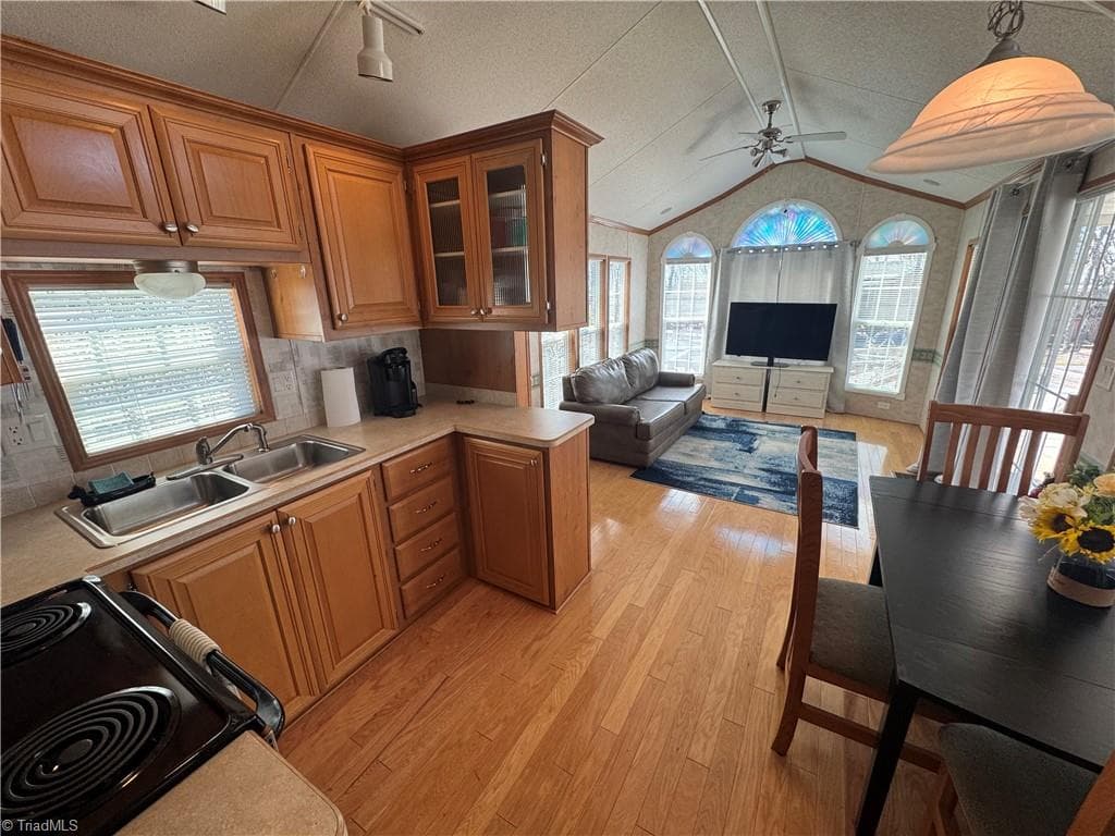 Manufactured Home at 438 Dogwood Circle, Traphill NC 28685, photo 6 of 19