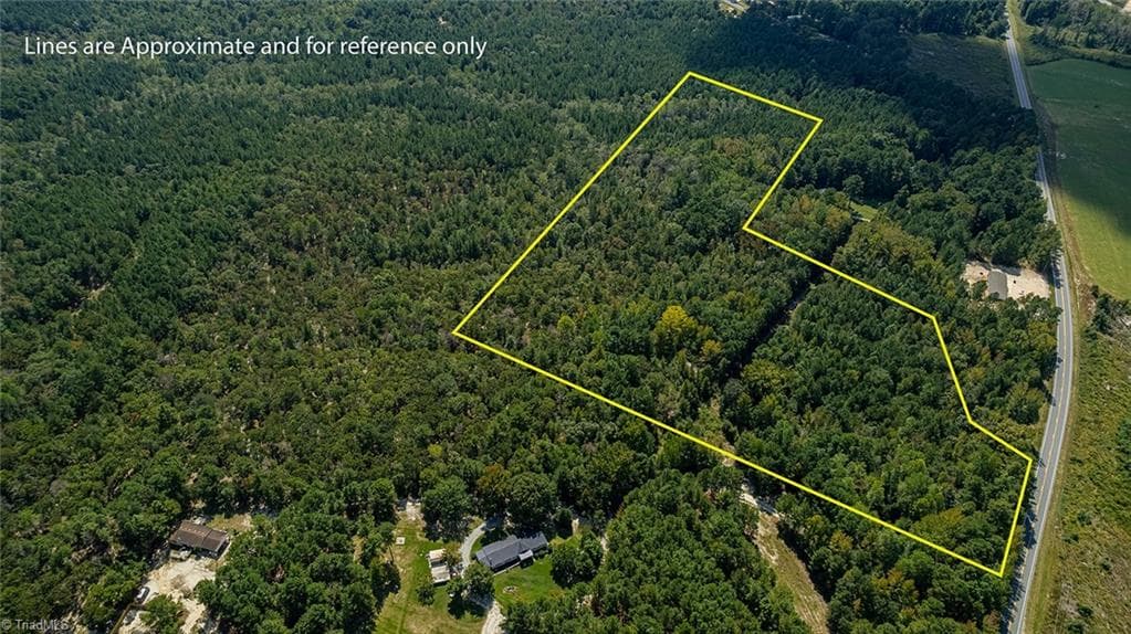 120 Lindsey Lane, Eagle Springs NC 27242