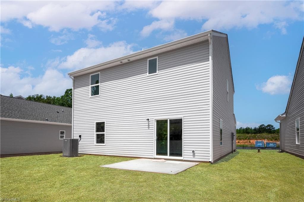 Stick/Site Built at 3416 Robindale Drive, Winston-Salem NC 27107, Winston-Salem, photo 4 of 23