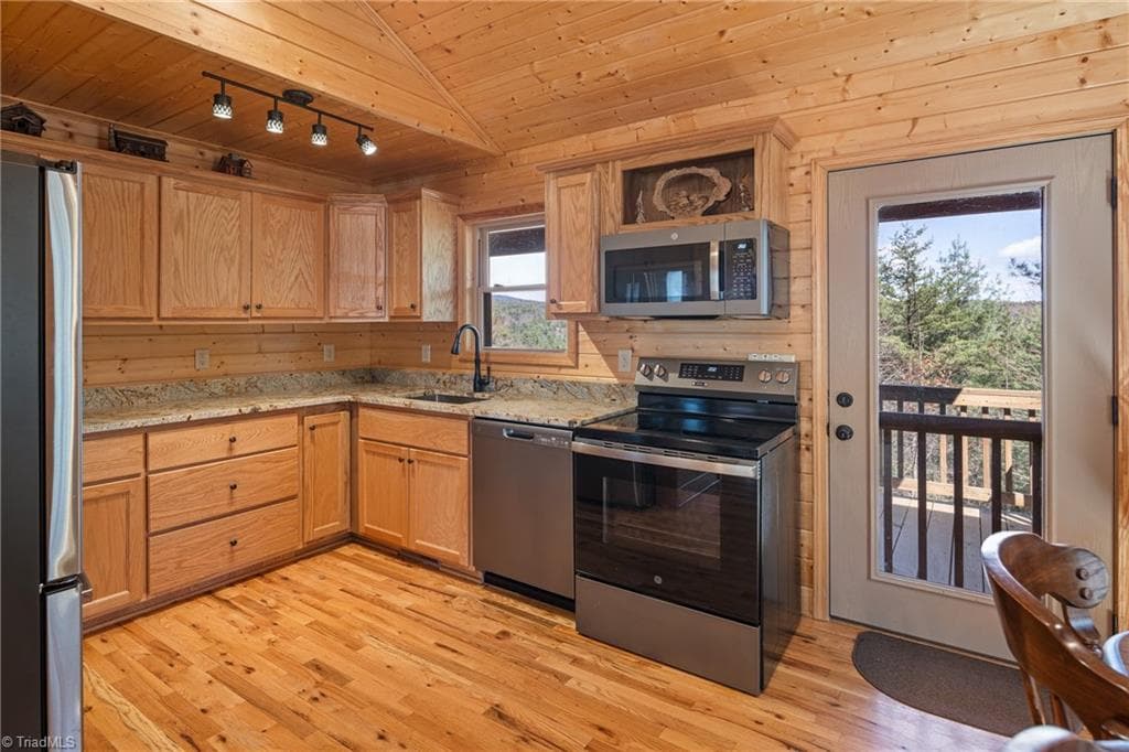 Stick/Site Built at 128 Deer Antler Drive, Purlear NC 28665, Purlear, photo 8 of 50
