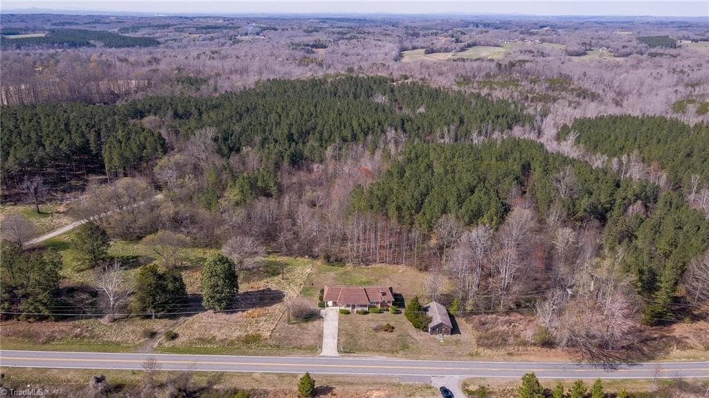 Stick/Site Built at 7540 US Highway 29 Bus, Reidsville NC 27320, photo 6 of 38