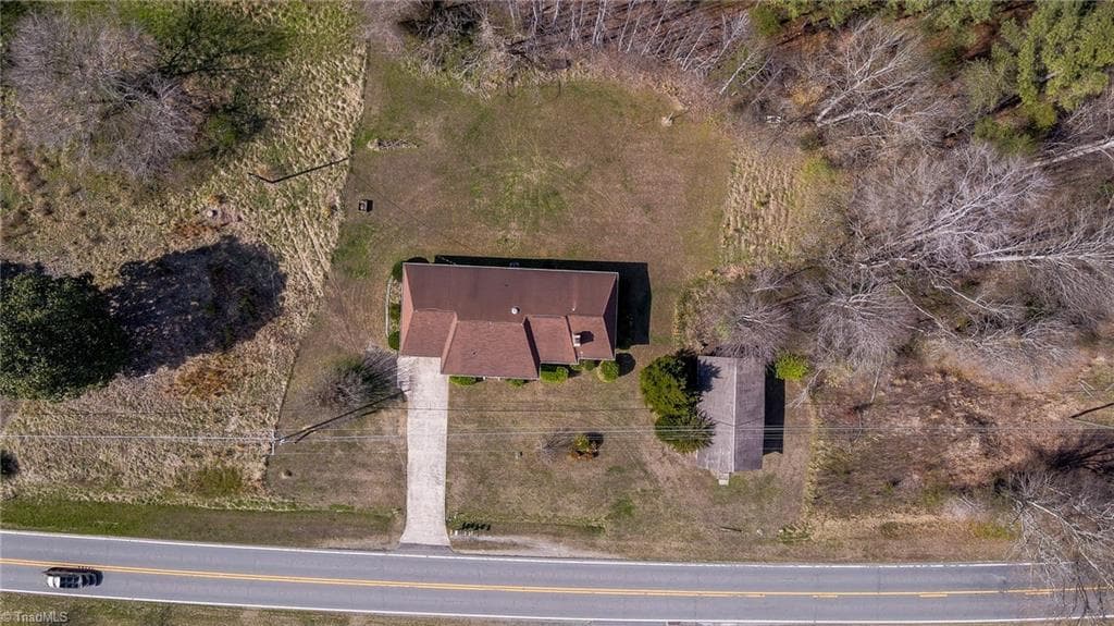 Stick/Site Built at 7540 US Highway 29 Bus, Reidsville NC 27320, photo 5 of 38