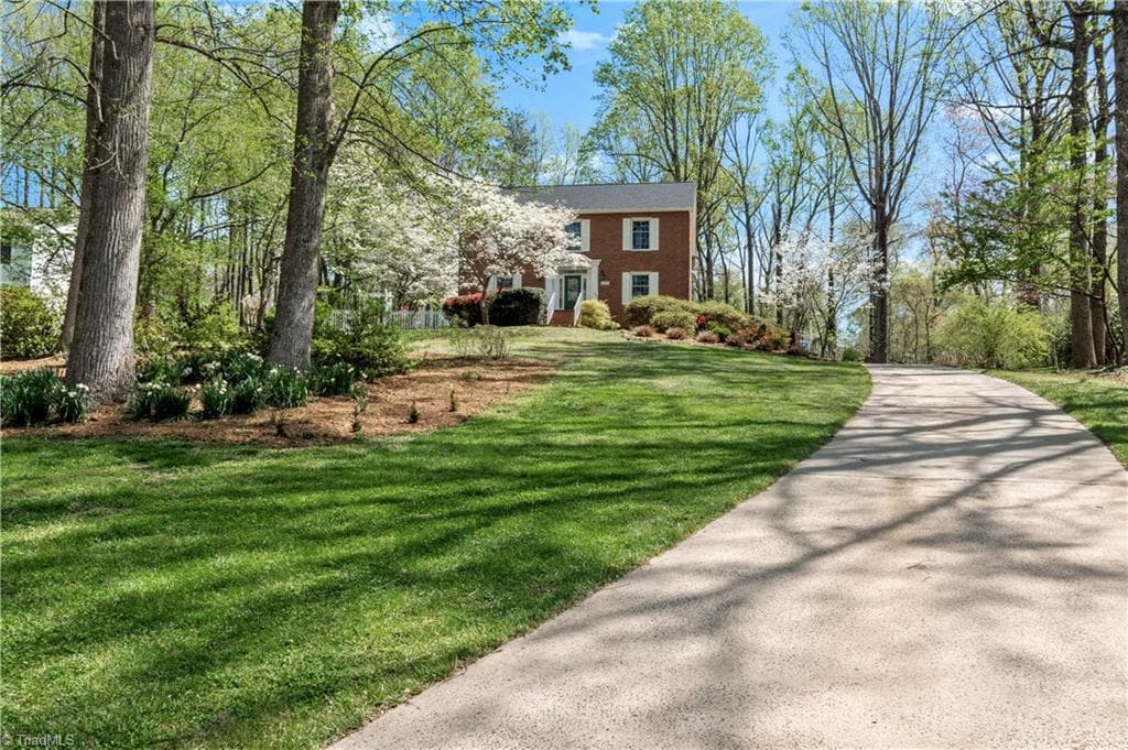 Stick/Site Built at 5664 Regents Park Road, Kernersville NC 27284, photo 12 of 49