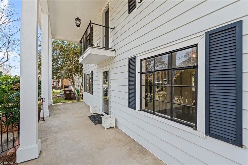 Stick/Site Built at 619 W Lexington Avenue, High Point NC 27262, photo 6 of 50