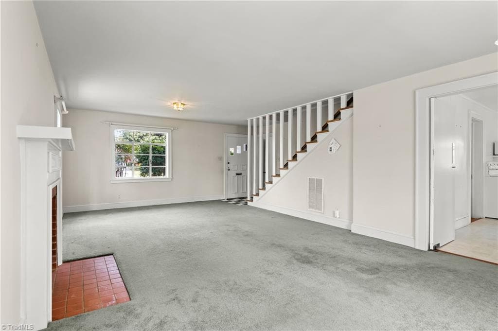 Stick/Site Built at 619 W Lexington Avenue, High Point NC 27262, photo 13 of 50