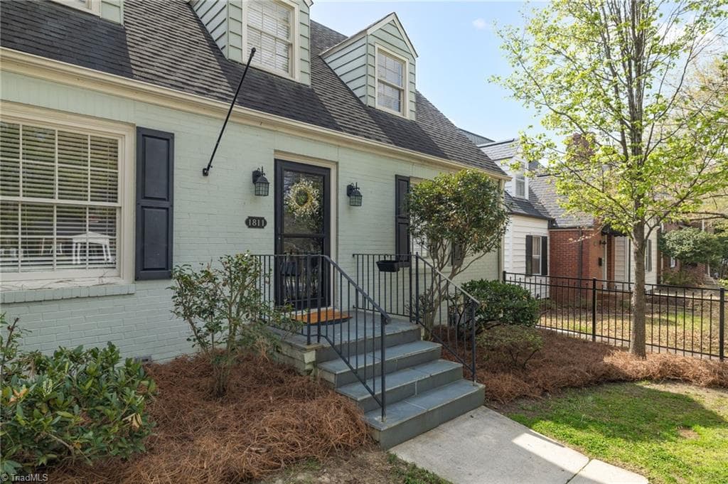 Stick/Site Built at 1811 W Friendly Avenue, Greensboro NC 27403, photo 2 of 40