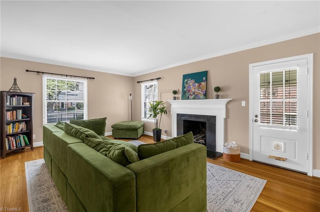 Stick/Site Built at 1811 W Friendly Avenue, Greensboro NC 27403, photo 7 of 40