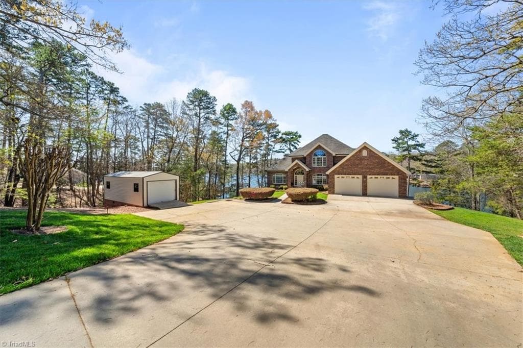 Stick/Site Built at 704 Shoreline Drive, New London NC 28127, photo 47 of 49