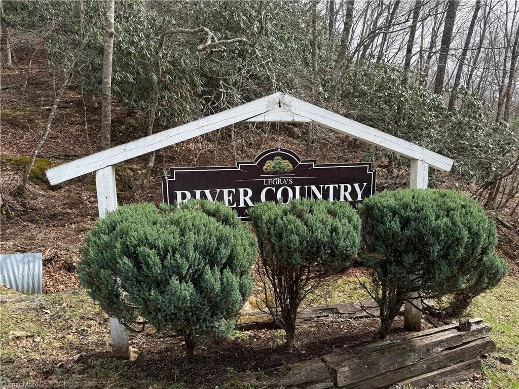 45 Happy Ridge Road, Piney Creek NC 28631