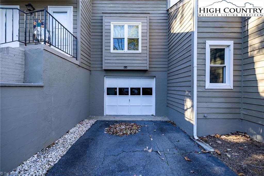 Stick/Site Built at 30 Village Road, Roaring Gap NC 28668, photo 6 of 44