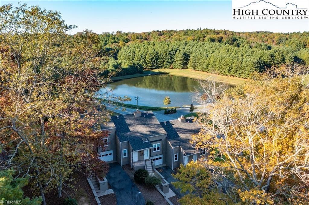 30 Village Road, Roaring Gap NC 28668
