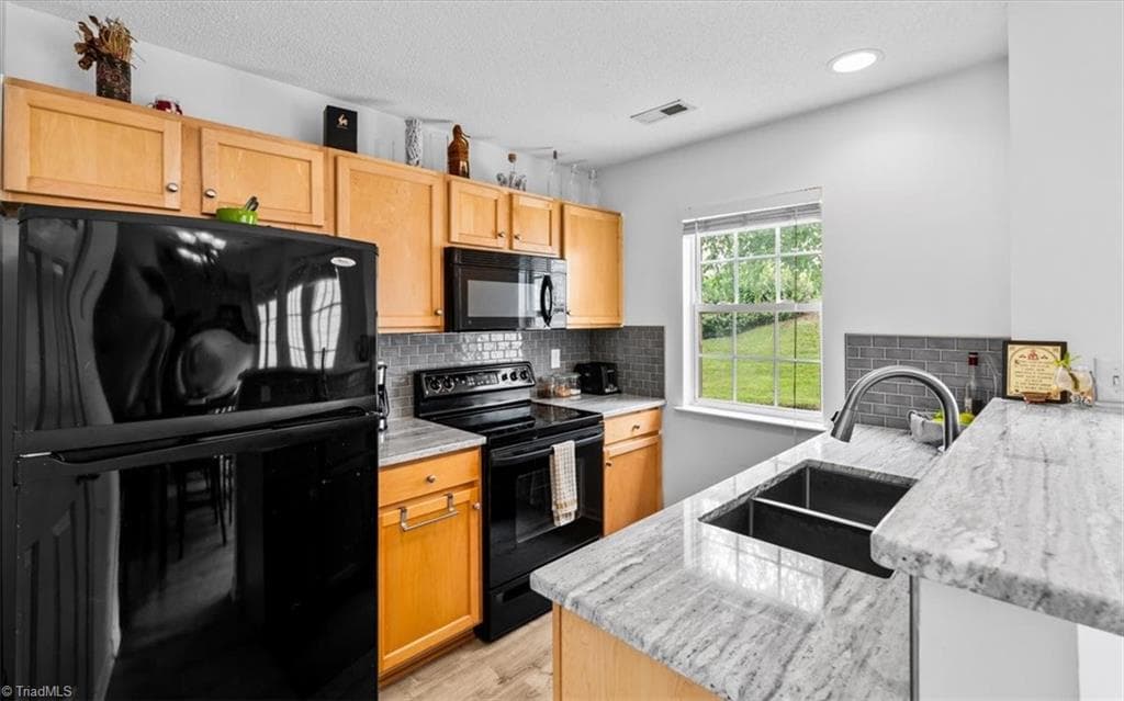 Stick/Site Built at 4318 Carlys Way, Greensboro NC 27410, photo 3 of 25