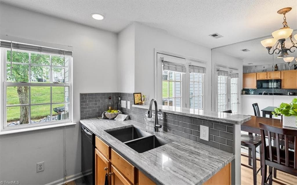 Stick/Site Built at 4318 Carlys Way, Greensboro NC 27410, photo 9 of 25