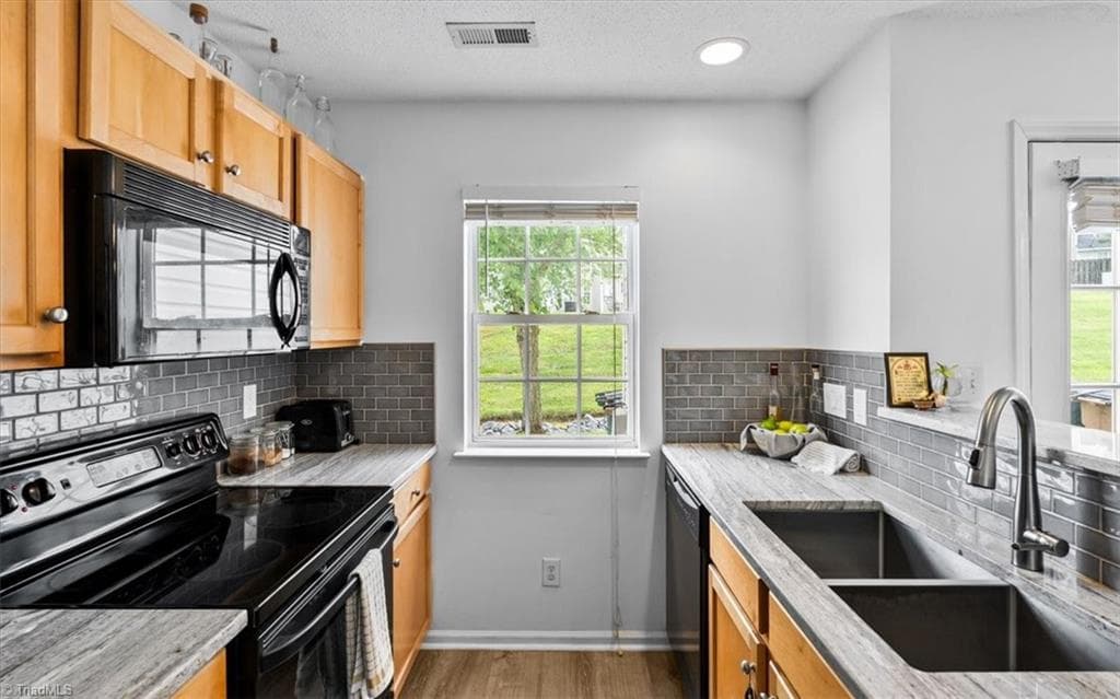 Stick/Site Built at 4318 Carlys Way, Greensboro NC 27410, photo 10 of 25