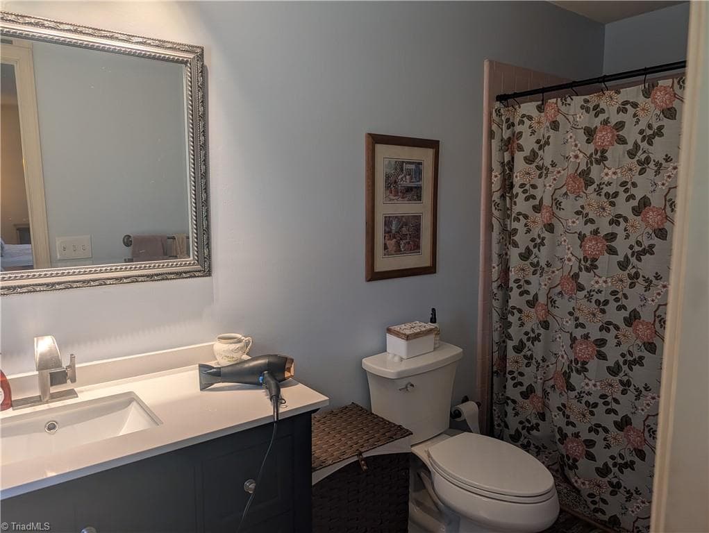 Stick/Site Built at 4661 Kinnamon Road, Winston-Salem NC 27103, Winston-Salem, photo 23 of 37