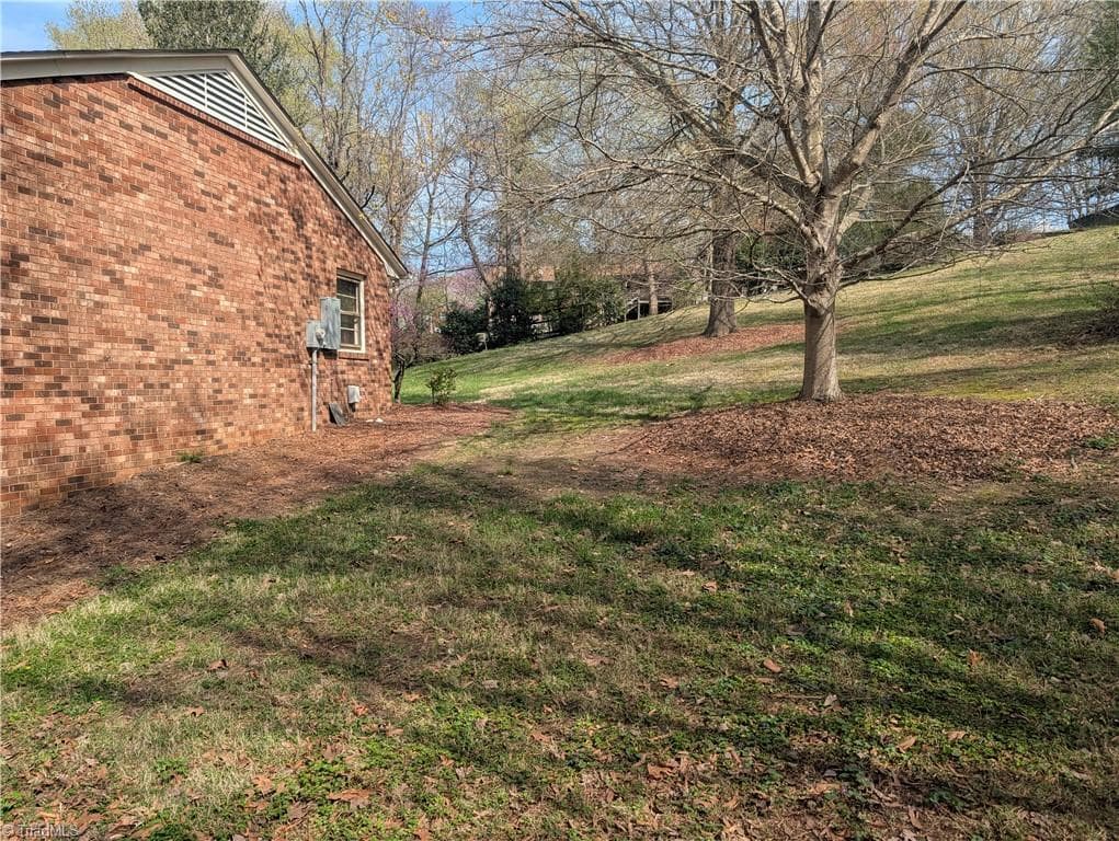 Stick/Site Built at 4661 Kinnamon Road, Winston-Salem NC 27103, Winston-Salem, photo 4 of 37