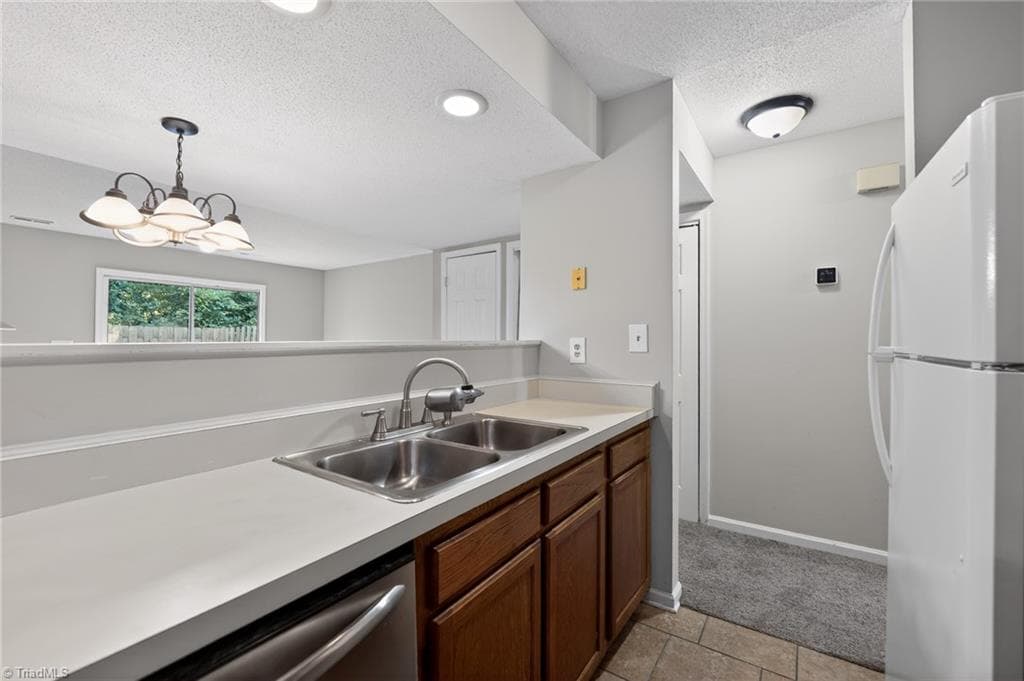 Stick/Site Built at 2733 Cottage Place, Greensboro NC 27455, photo 5 of 23