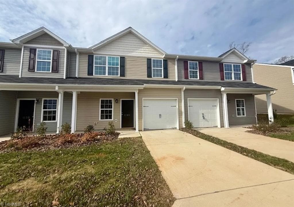 Stick/Site Built at 1118 Brooksridge Way, Whitsett NC 27377, photo 2 of 29
