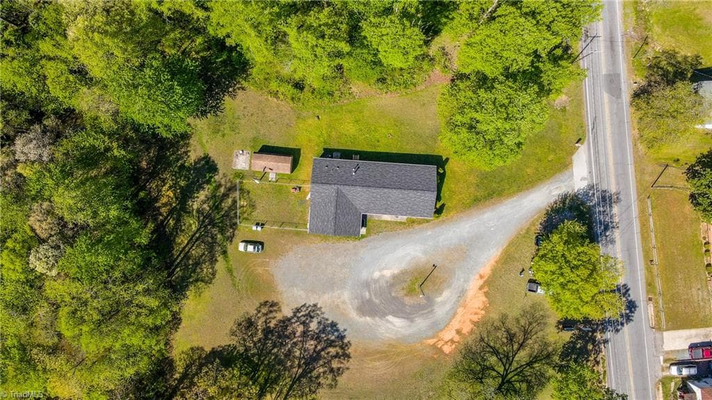 Remarks at 717 Harrison Street, Reidsville NC 27320, photo 3 of 30